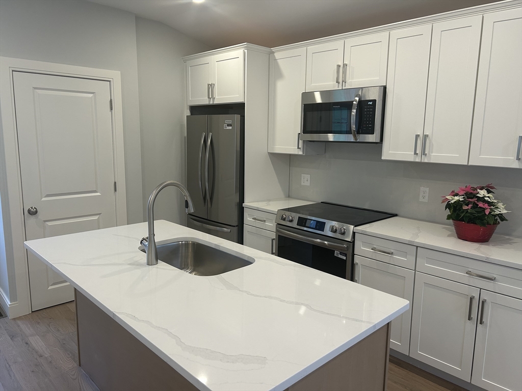 95 Prospect Street Wakefield, MA 01880 - Photo 38 of 42