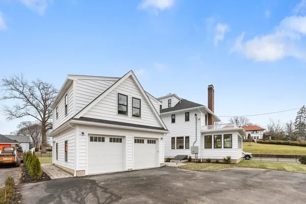 $1,899,900 | 95 Prospect Street, Wakefield, MA 01880