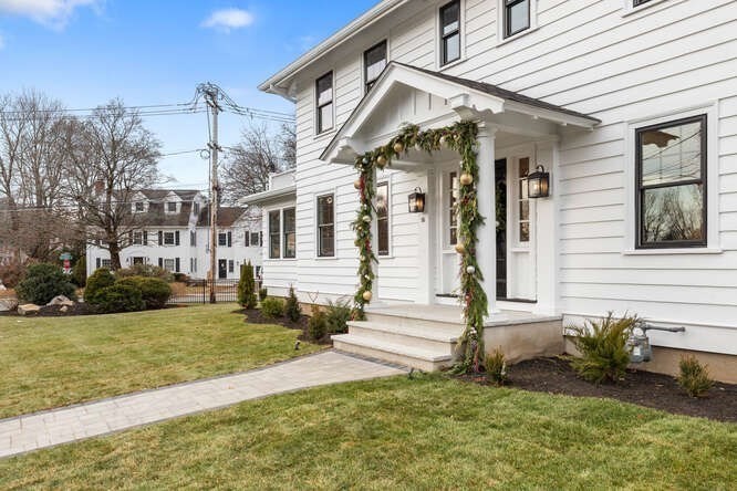 95 Prospect Street Wakefield, MA 01880 - Photo 6 of 42