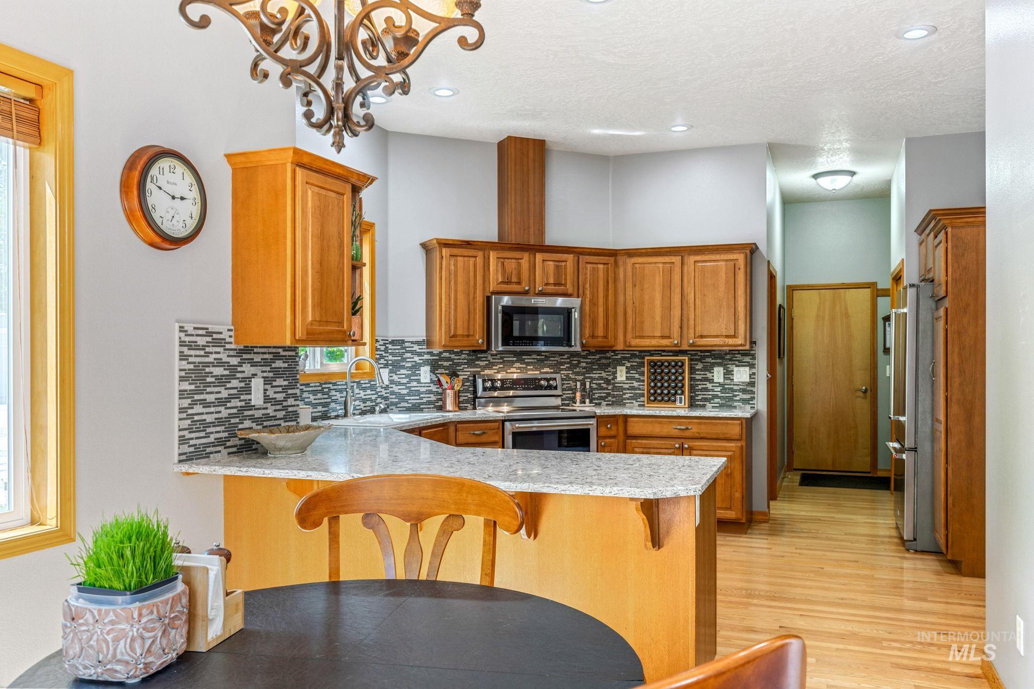2703 East Ridgedale Place Eagle, ID 83616 - Photo 18 of 49