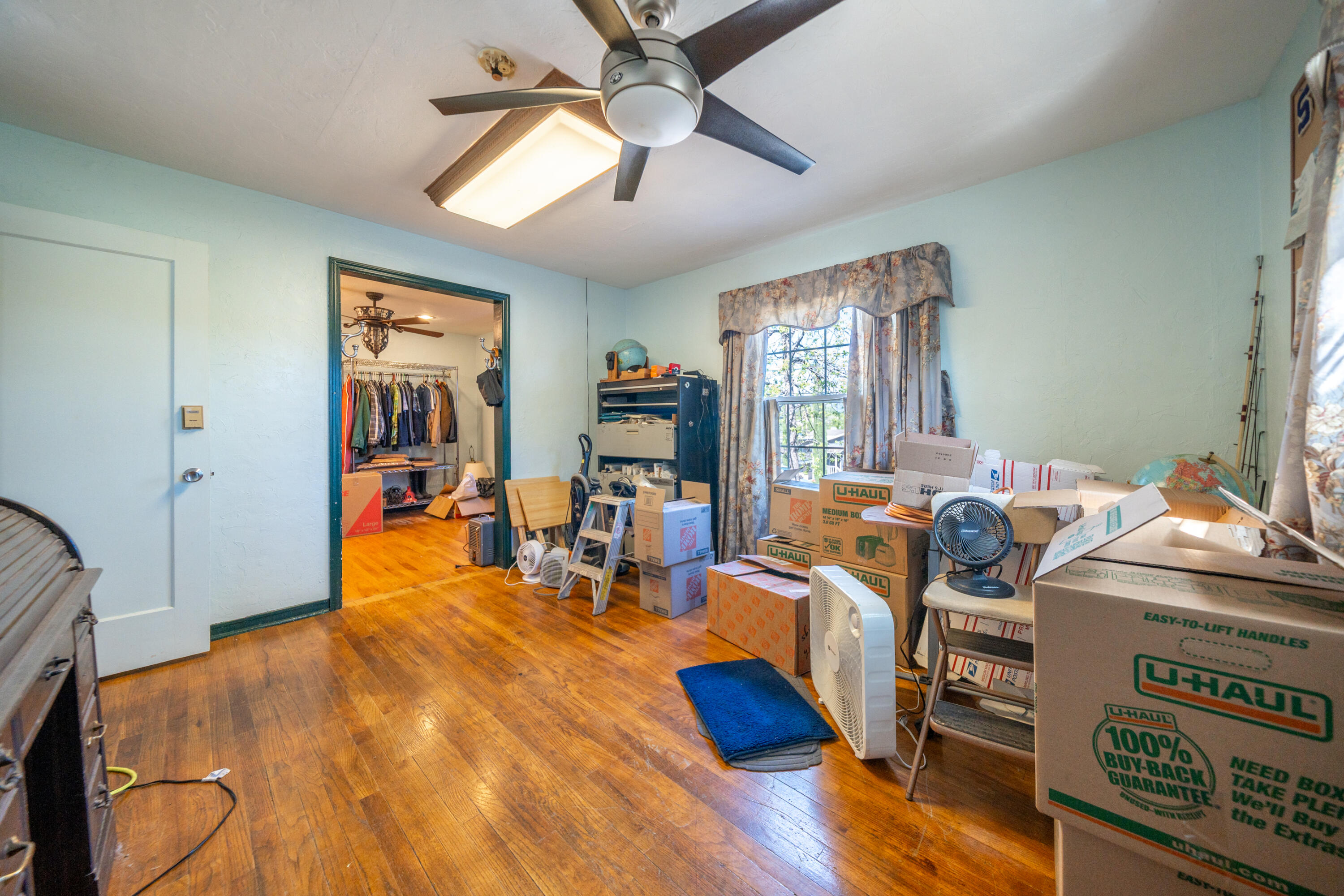 2327 Butte Street Redding, CA 96001 - Photo 15 of 24 2327 Butte St-27