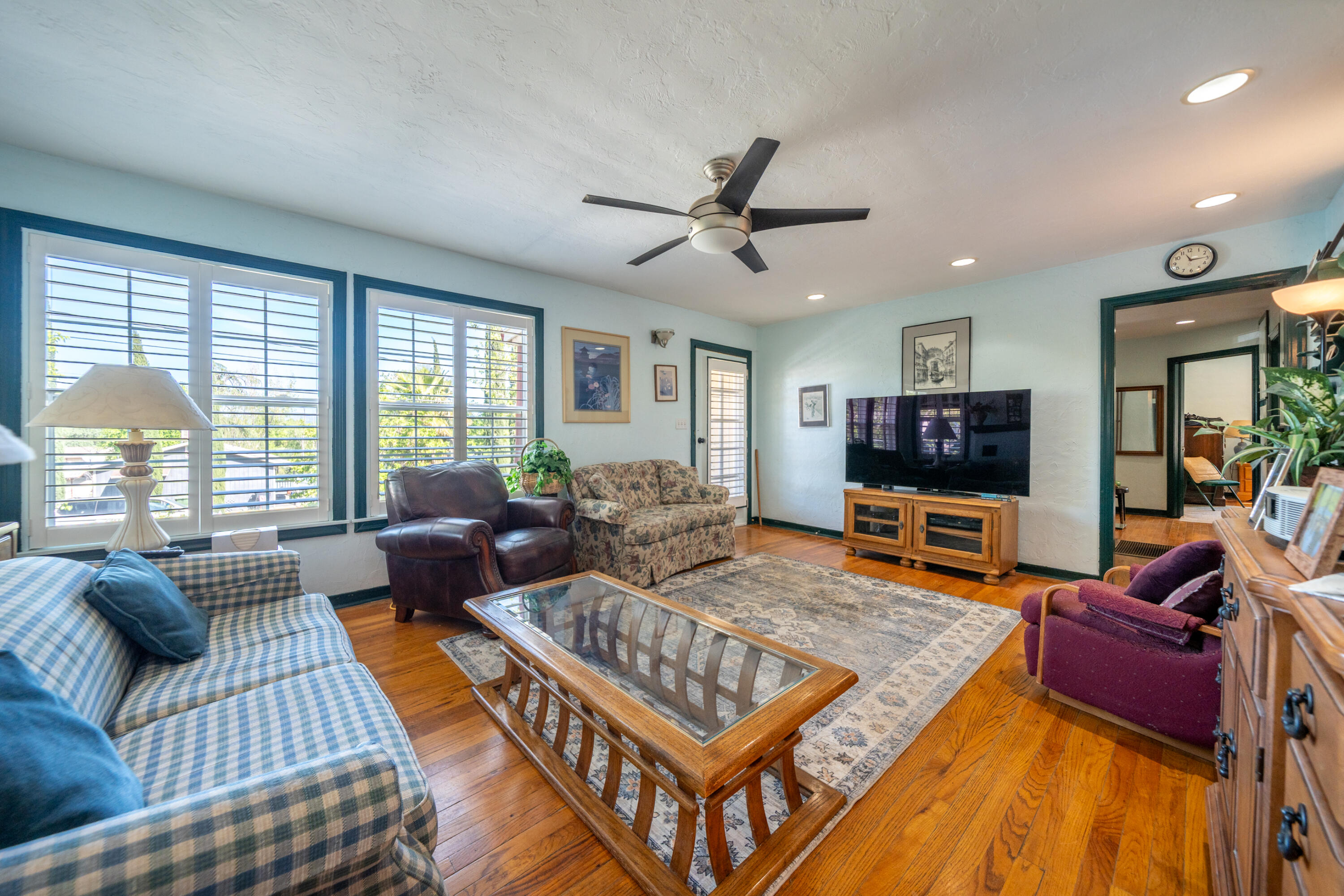 2327 Butte Street Redding, CA 96001 - Photo 6 of 24 2327 Butte St-13