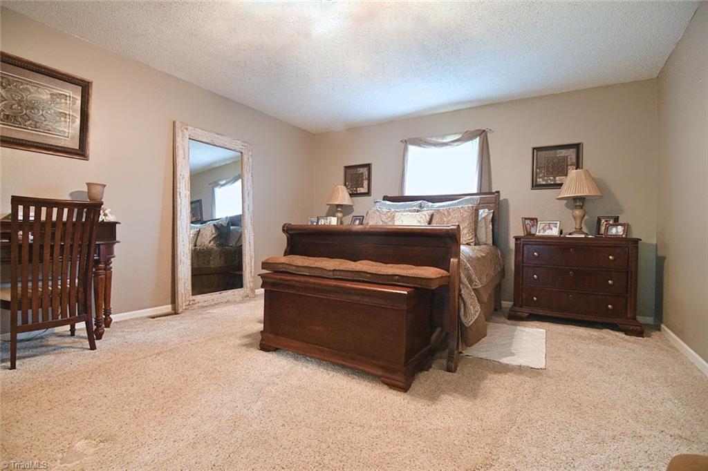569 Pickett Road Lexington, NC 27295 - Photo 8 of 15 Gallery Image 8