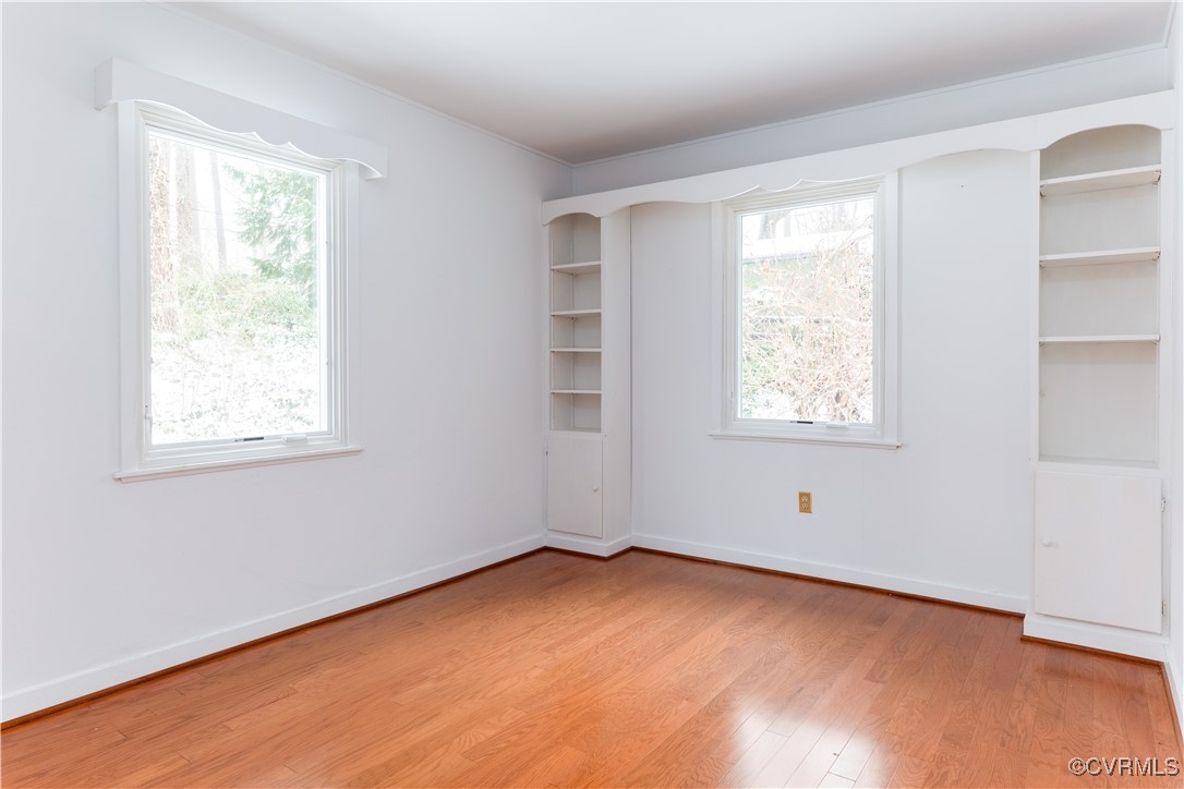 4682 Arrowhead Road Richmond, VA 23235 - Photo 36 of 50 an empty room with a window