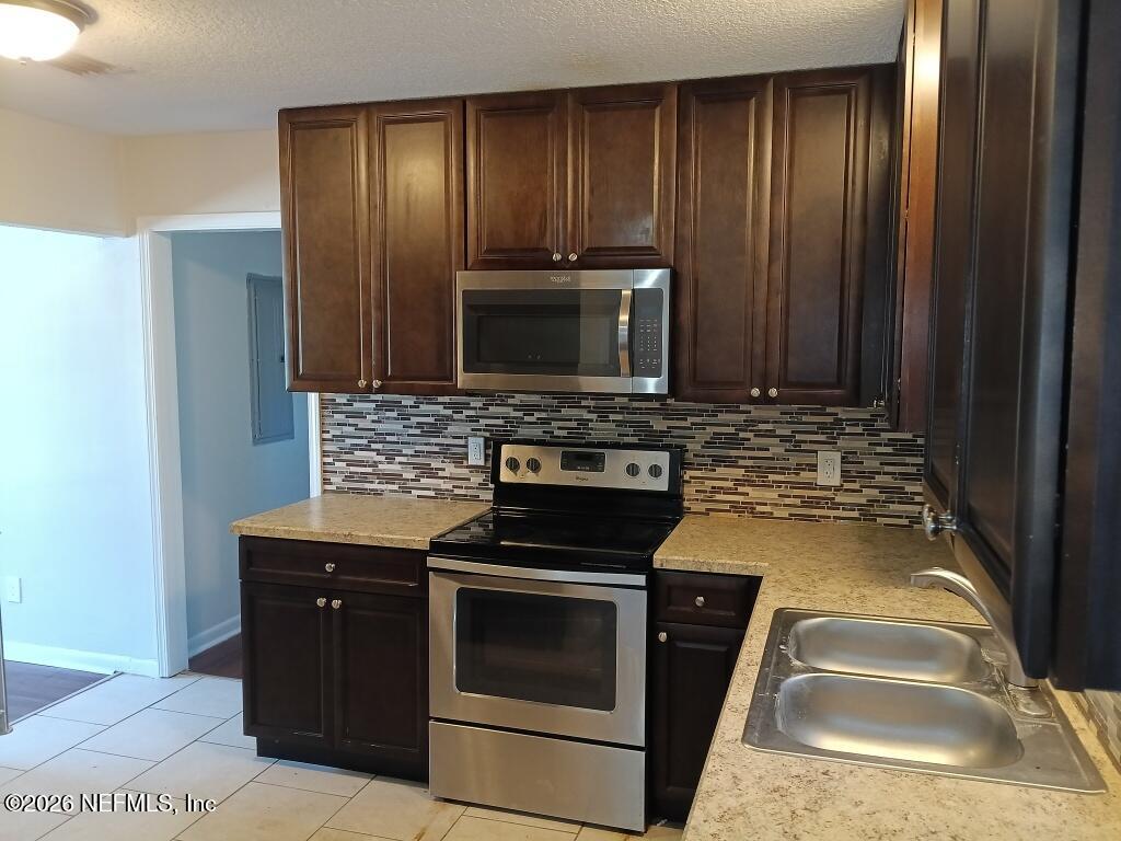 4804 Hatteras Road Jacksonville, FL 32208 - Photo 7 of 20 IMG_20260417_124209392