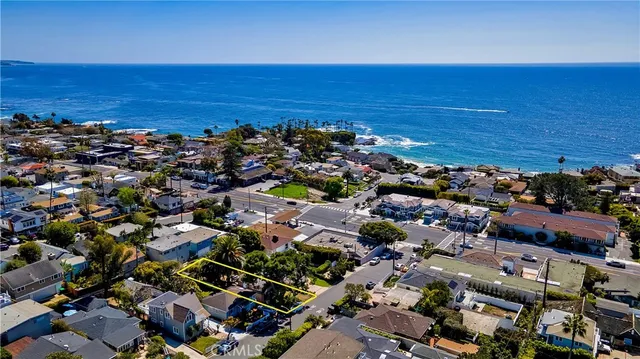 $1,900,000 | 239 Viejo Street, Laguna Beach, CA 92651
