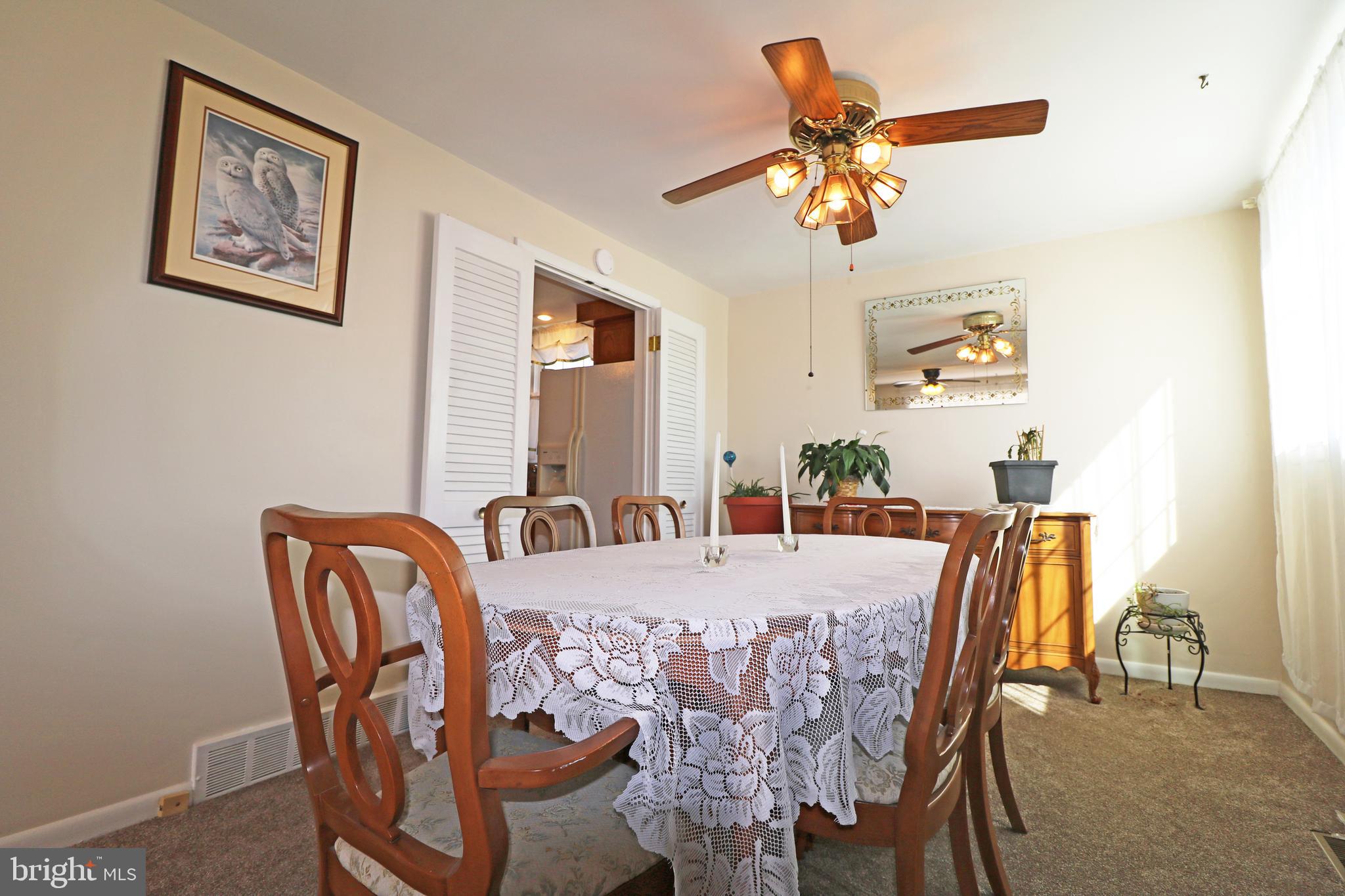 716 Cambridge Road Brookhaven, PA 19015 - Photo 10 of 42 a view of a dining room with furniture