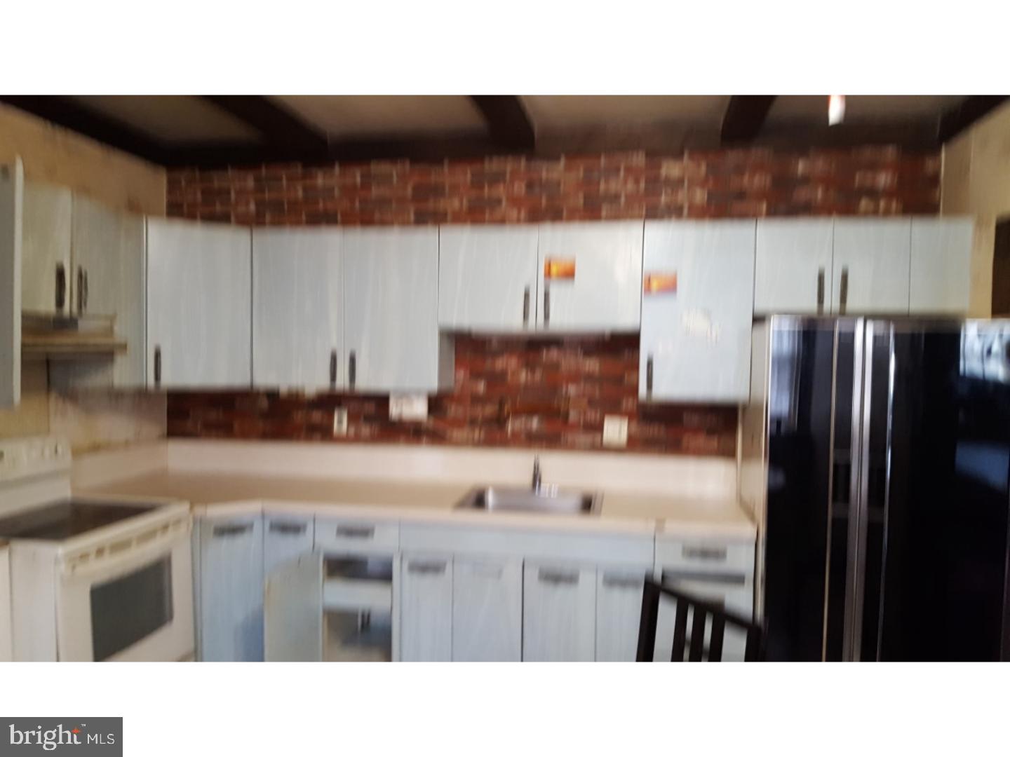 117 Barrington Road Upper Darby, PA 19082 - Photo 4 of 21