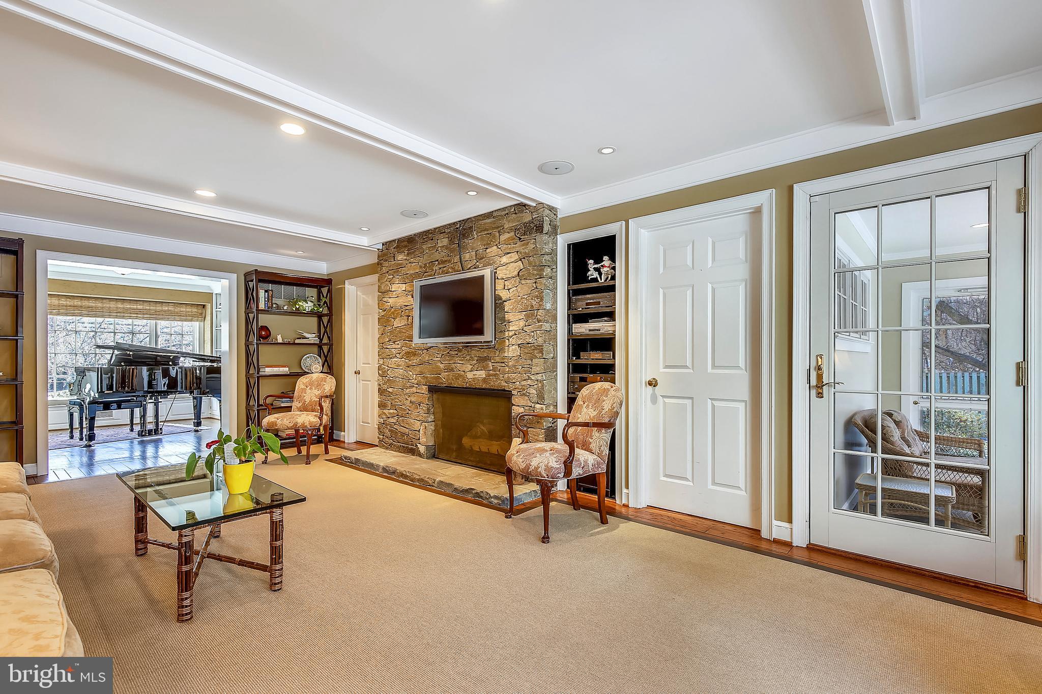 6932 Greentree Road Bethesda, MD 20817 - Photo 21 of 72 Gallery Image 21