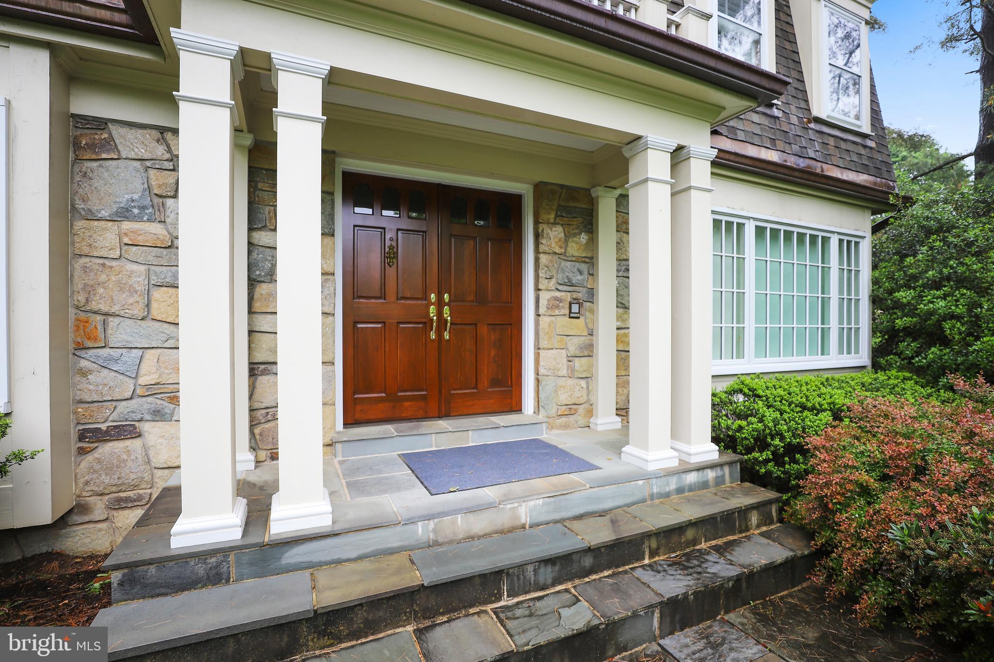 6932 Greentree Road Bethesda, MD 20817 - Photo 6 of 72 Gallery Image 6