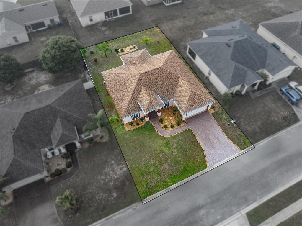 315 Cloverdale Road Winter Haven, FL 33884 - Photo 63 of 65 an aerial view of a house with a yard