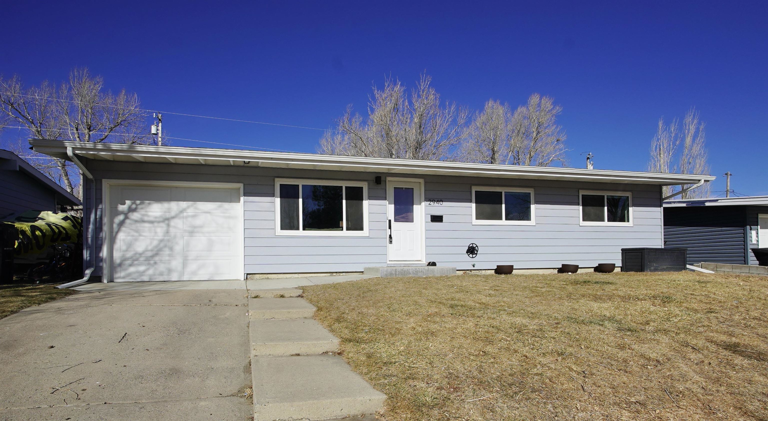 2940 Saratoga Road Casper, WY 82604 - Photo 1 of 38