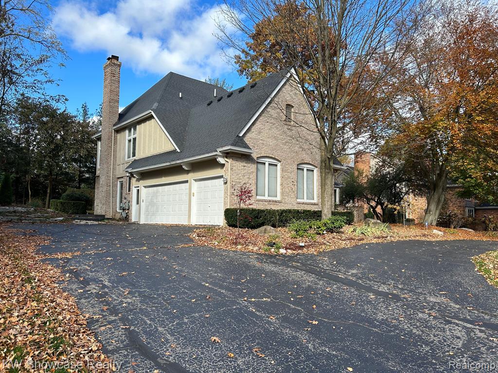 230 Devon Road Bloomfield Hills, MI 48302 - Photo 2 of 13