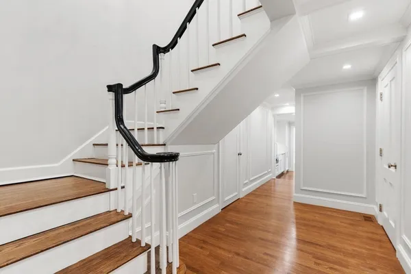 $18,000 | 20 Chestnut Street, Unit 1, Boston, MA 02108
