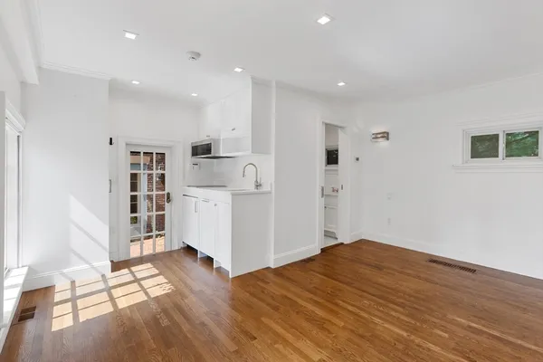 $20,000 | 20 Chestnut Street, Unit 1, Boston, MA 02108