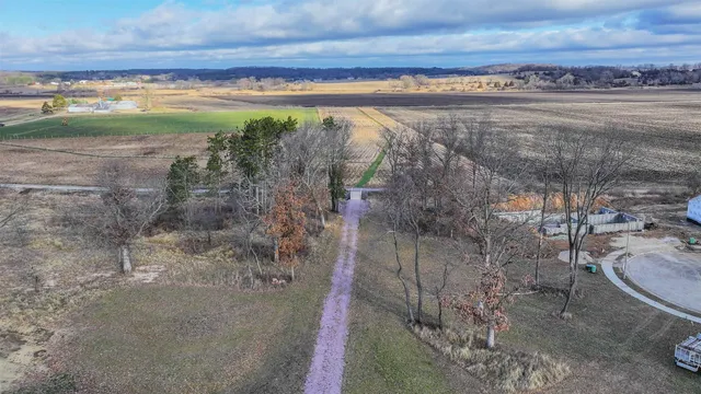 $89,000 | 505 Prairie View Drive, Portage, WI 53901