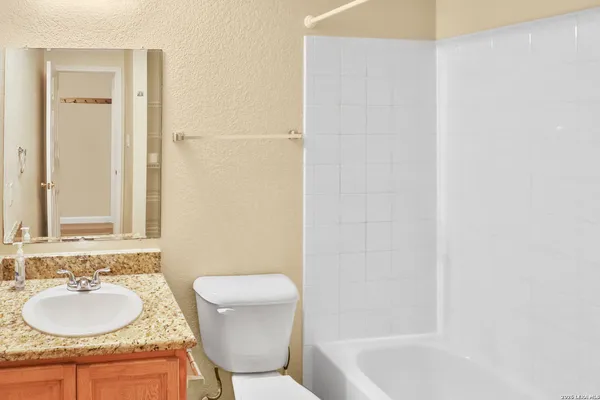 $189,990 | 3202 Eisenhauer Road, Unit 402, San Antonio, TX 78209