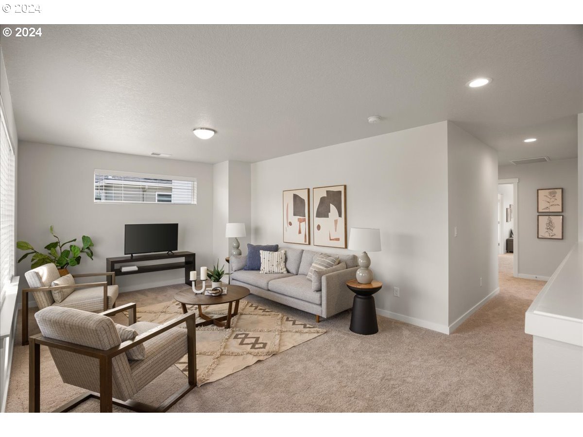 13874 Southwest 174th Avenue Tigard, OR 97140 - Photo 18 of 41 Bedroom