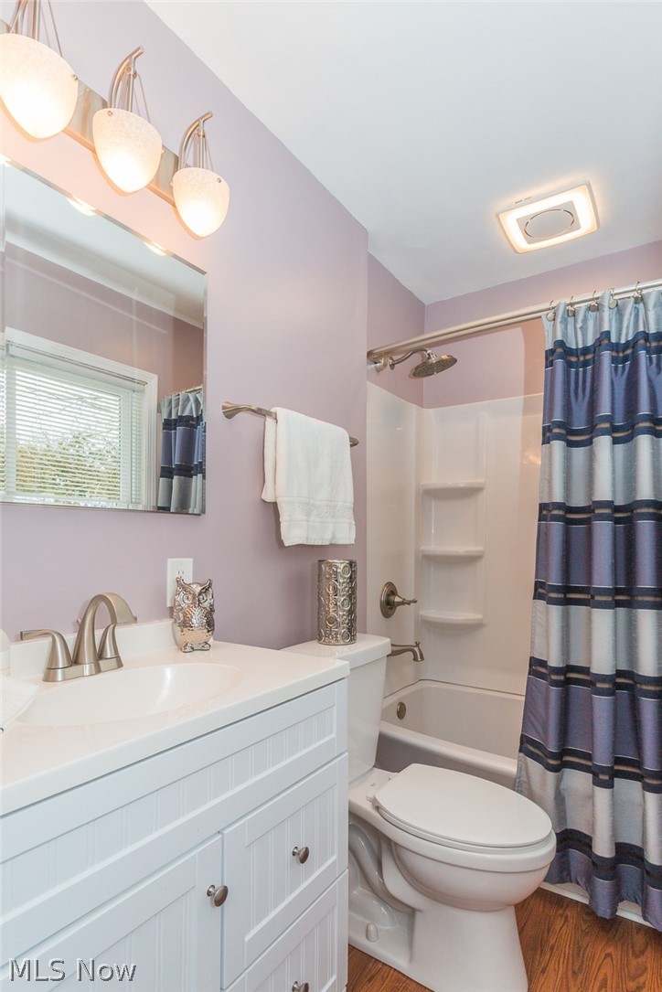 715 Mentor Road Akron, OH 44303 - Photo 22 of 34 Another beautiful bathroom on the second floor.