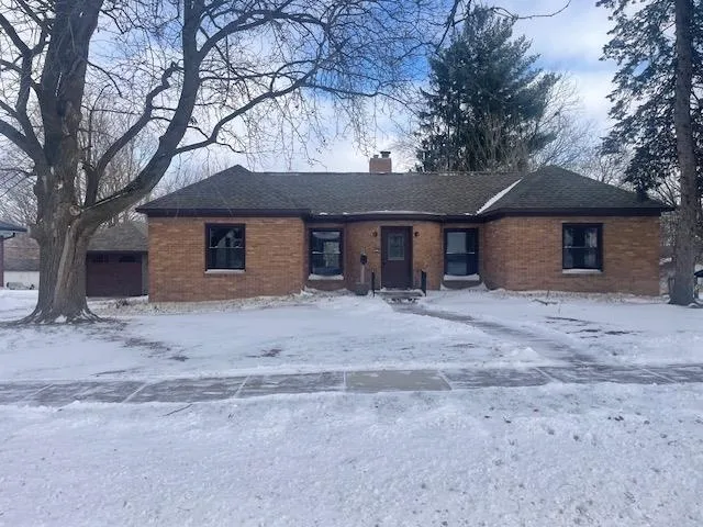 $359,900 | 120 North Madison Street, Evansville, WI 53536