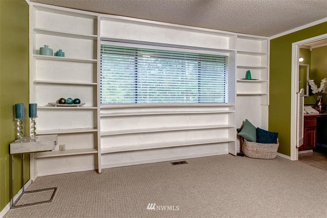 1909 169th Place Southeast Bothell, WA 98012 - Photo 14 of 24