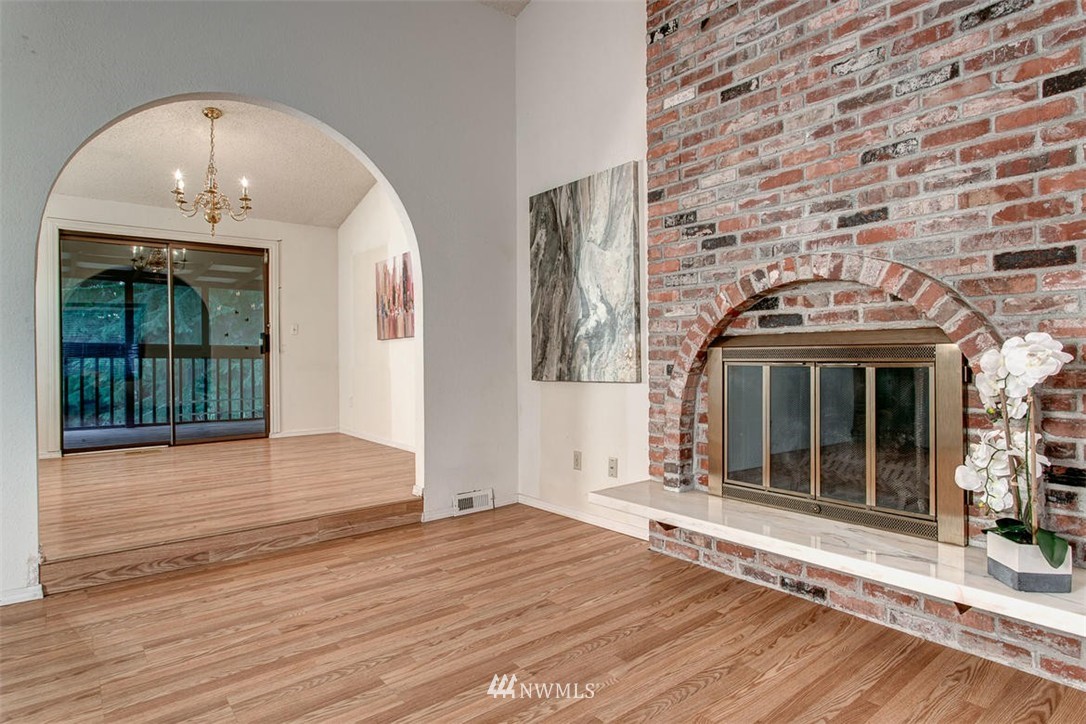 1909 169th Place Southeast Bothell, WA 98012 - Photo 5 of 24