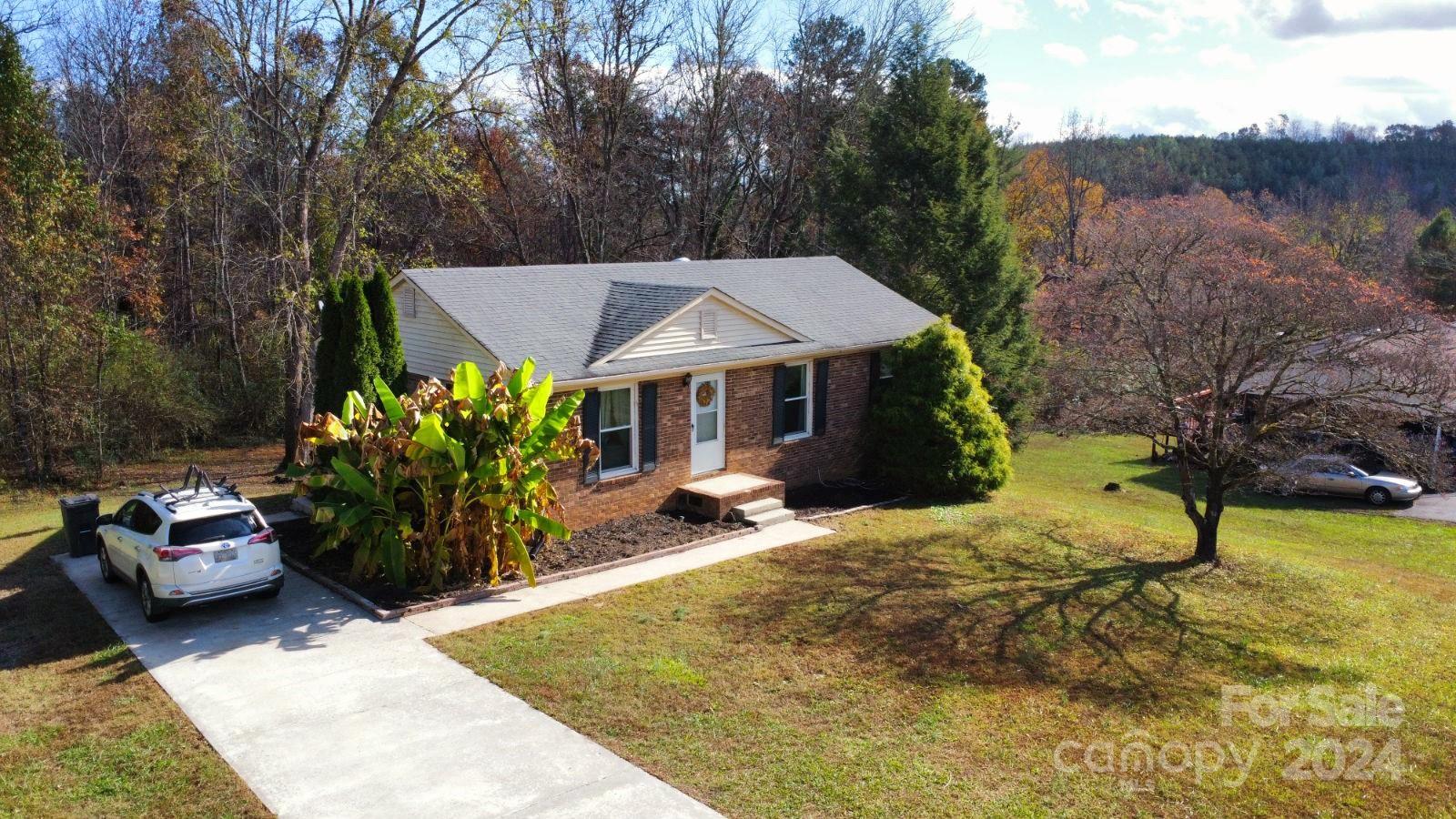 1489 Watermill Road Morganton, NC 28655 - Photo 1 of 28 Gallery Image 1