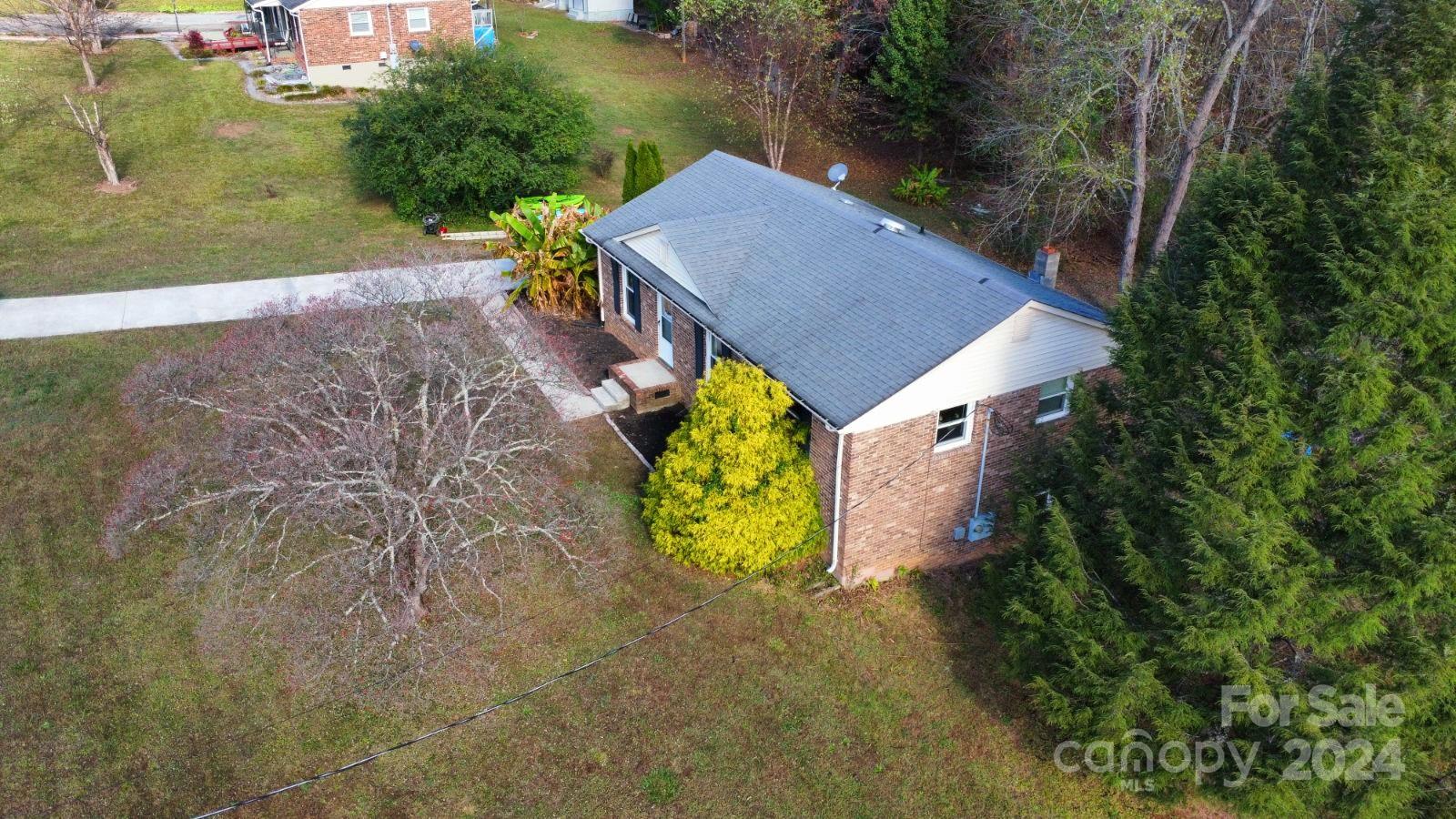 1489 Watermill Road Morganton, NC 28655 - Photo 8 of 28 Gallery Image 8