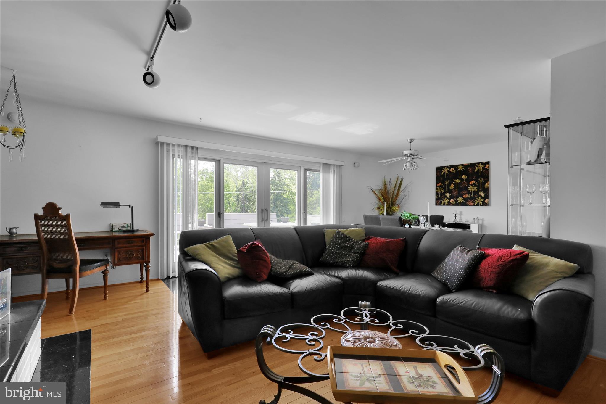 1620 Commonwealth Boulevard Reading, PA 19607 - Photo 15 of 55 Family room