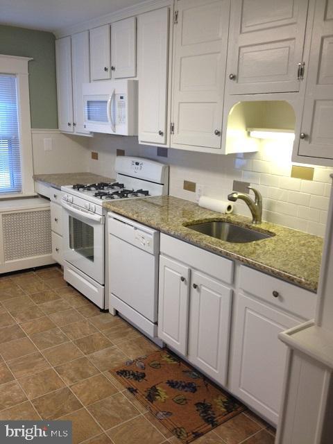 2428 East County Line Road Ardmore, PA 19003 - Photo 16 of 26 Kitchen