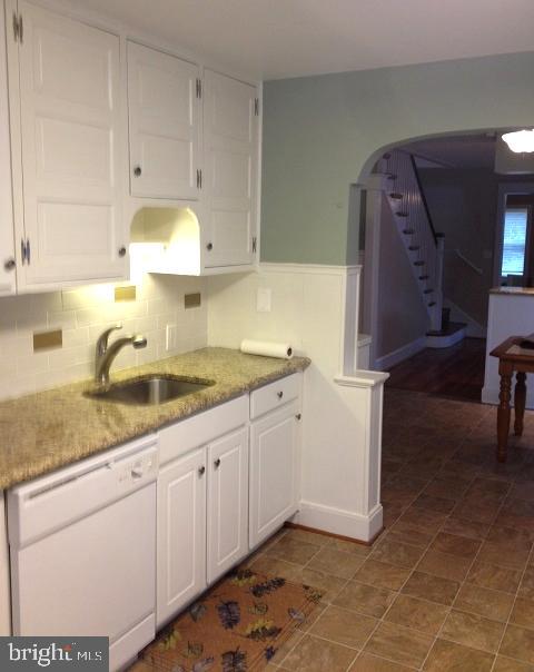 2428 East County Line Road Ardmore, PA 19003 - Photo 18 of 26 kitchen