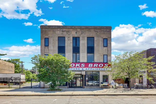 $650,000 | 4231 West Madison Street, Chicago, IL 60624