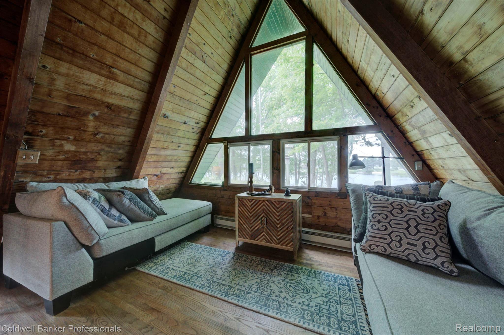 9943 Norman Road Clarkston, MI 48348 - Photo 26 of 45 Sitting Room