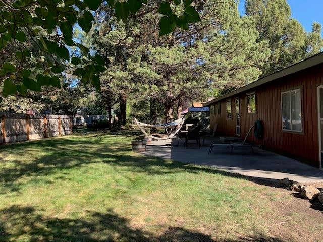 20380 Rae Road Bend, OR 97702 - Photo 25 of 28 Rae 27