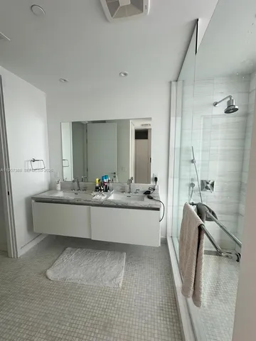 $8,200 | 700 Northeast 26th Terrace, Unit 3005, Miami, FL 33137