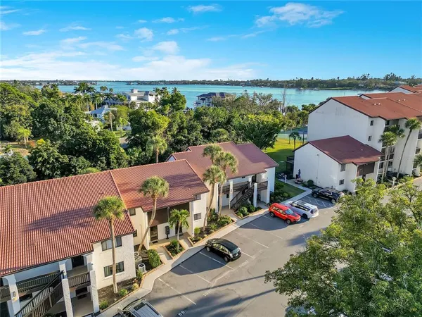 $411,500 | 1646 Stickney Point Road, Unit 1646101, Sarasota, FL 34231