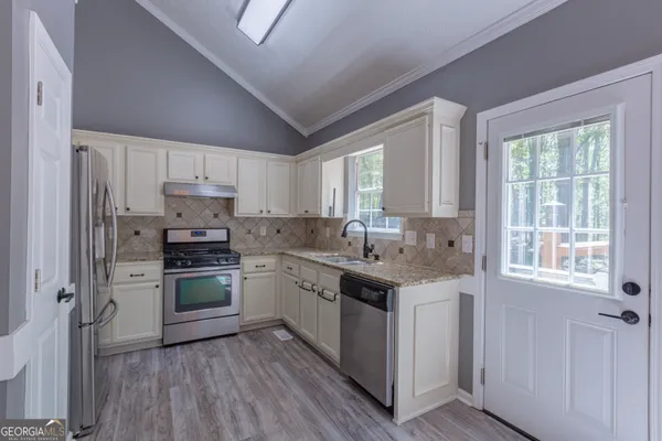 $369,000 | 230 Winchester Drive, Sharpsburg, GA 30277