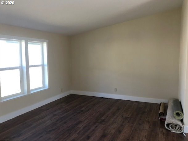 18 Southwest Ruckel Street Cascade Locks, OR 97014 - Photo 5 of 11