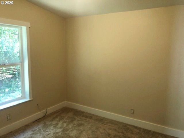 18 Southwest Ruckel Street Cascade Locks, OR 97014 - Photo 9 of 11