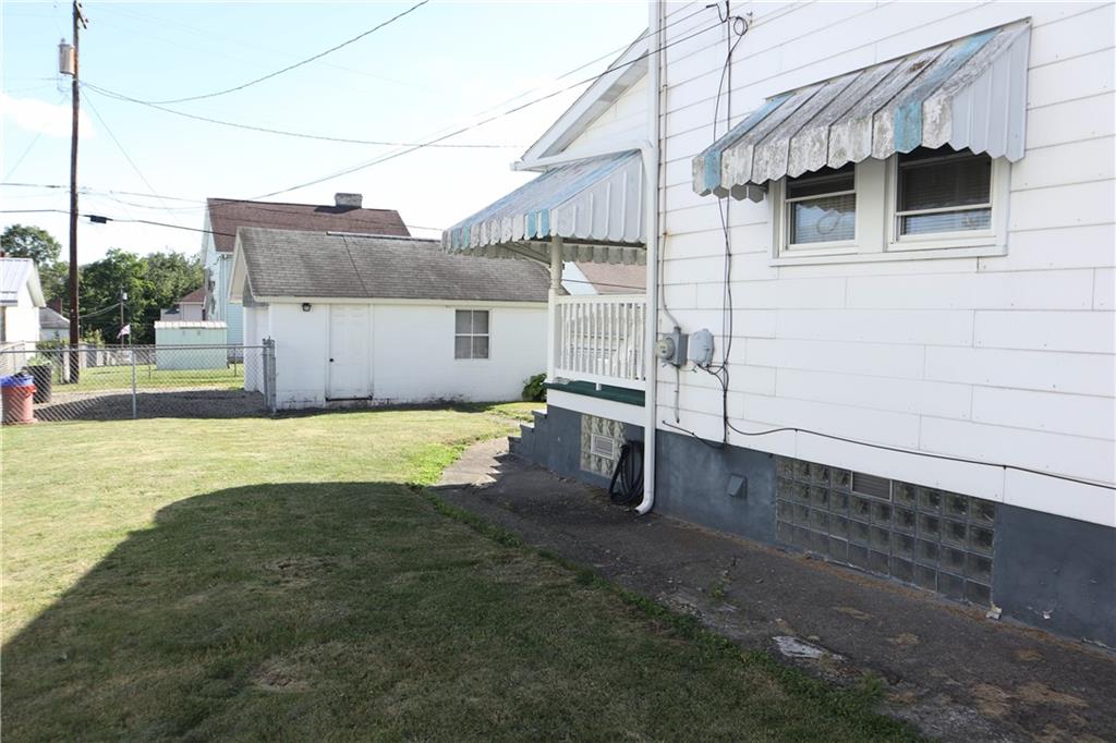 3346 3rd Street Grindstone, PA 15442 - Photo 4 of 28