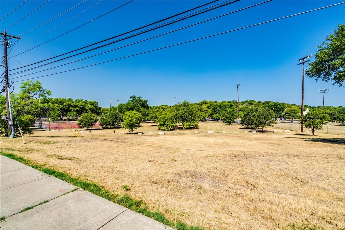 1120 Spur Street Austin, TX 78721 - Photo 29 of 31 a view of an outdoor space and a lake view
