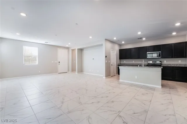 $2,300 | 2652 Montesilvano Place, Henderson, NV 89044