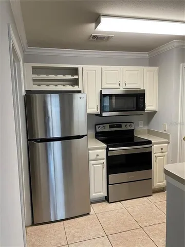 $1,450 | 18444 Bridle Club Drive, Unit 18444, Tampa, FL 33647