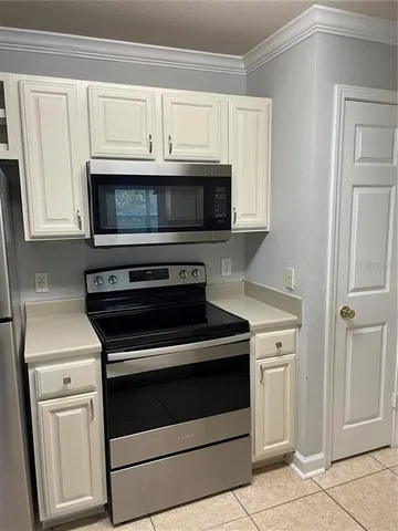 $1,450 | 18444 Bridle Club Drive, Unit 18444, Tampa, FL 33647