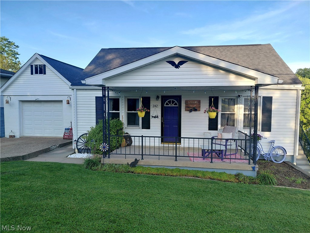 242 Cedar Road Richmond, OH 43944 - Photo 1 of 40