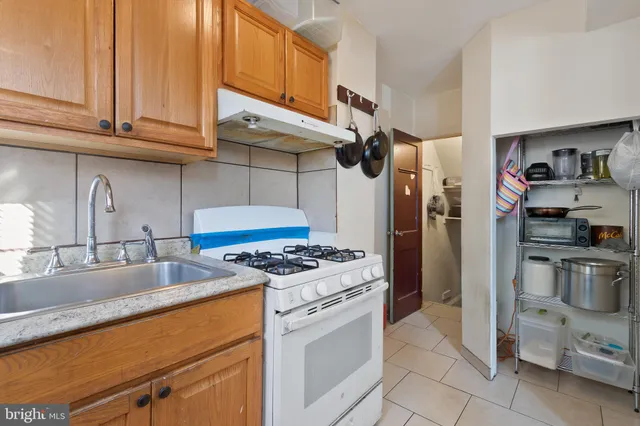 $180,000 | 363 Garden Avenue, Camden, NJ 08105