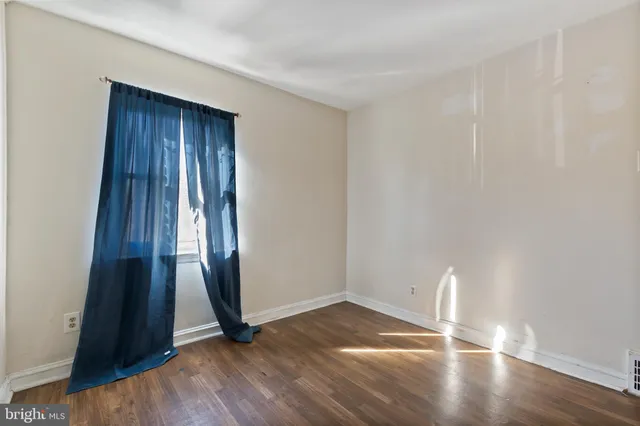 $180,000 | 363 Garden Avenue, Camden, NJ 08105