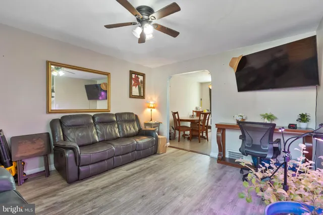 $180,000 | 363 Garden Avenue, Camden, NJ 08105