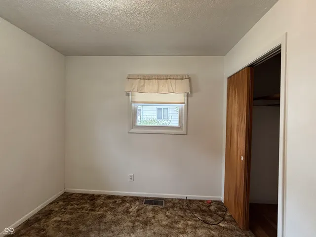 $215,000 | 5403 South Vine Street, Columbus, IN 47201