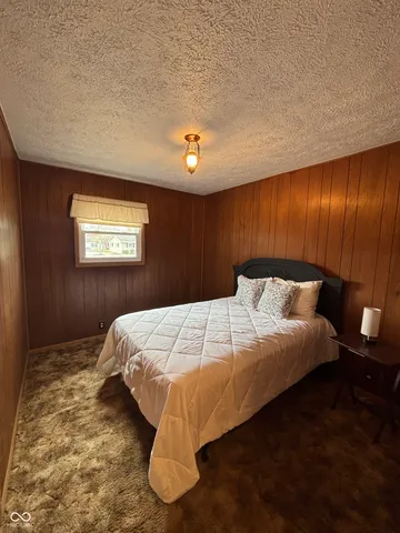 $215,000 | 5403 South Vine Street, Columbus, IN 47201